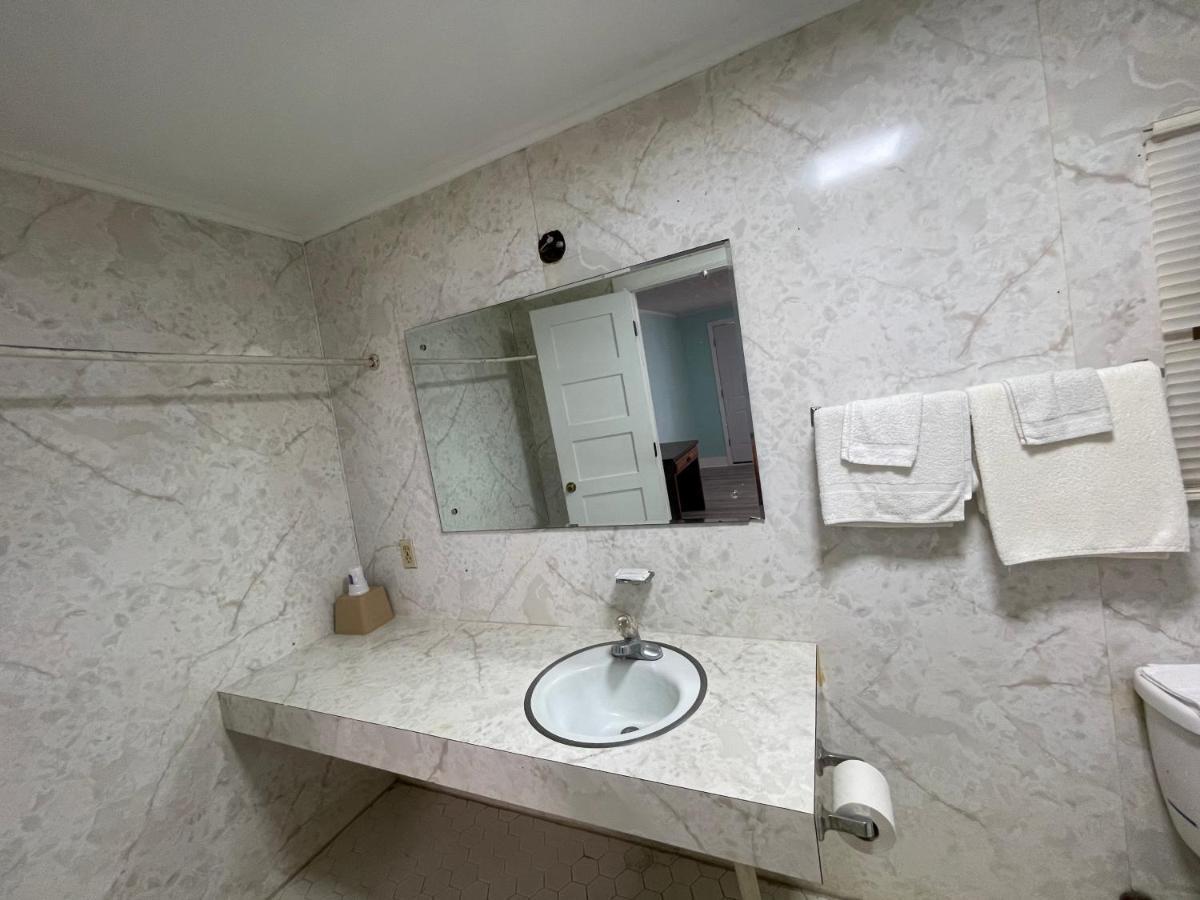 Pinelodge Motel Baxley Εξωτερικό φωτογραφία
