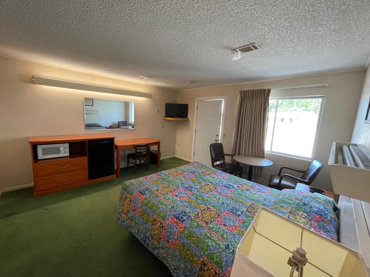 Pinelodge Motel Baxley Εξωτερικό φωτογραφία